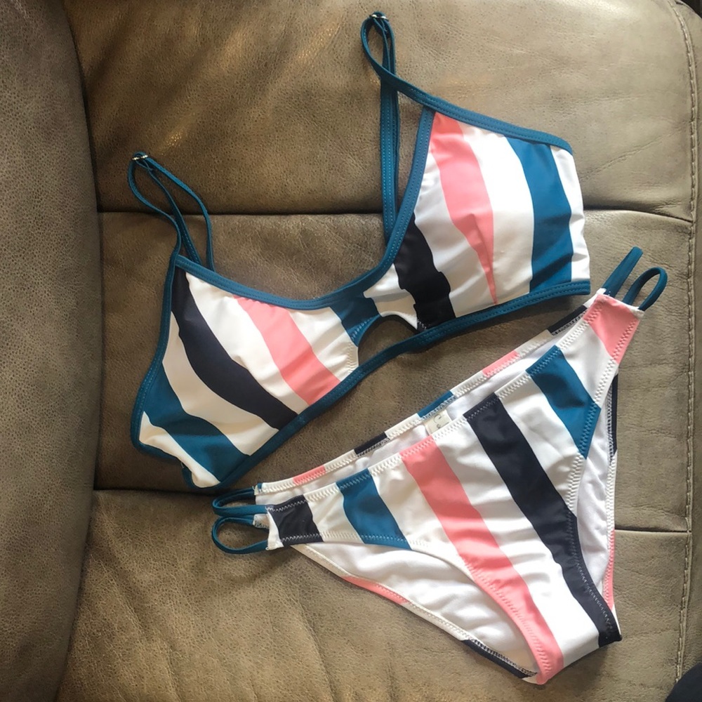 Cupshe 2 piece. NWOT
